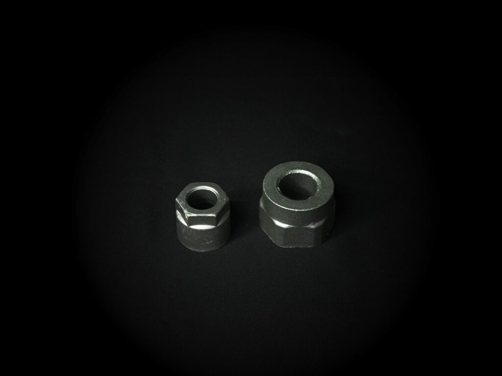 ナット